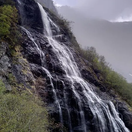 & Hostel Flåm