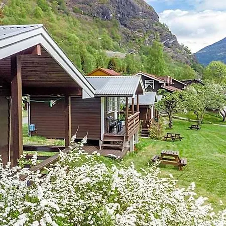 & Vandrarhem Flåm