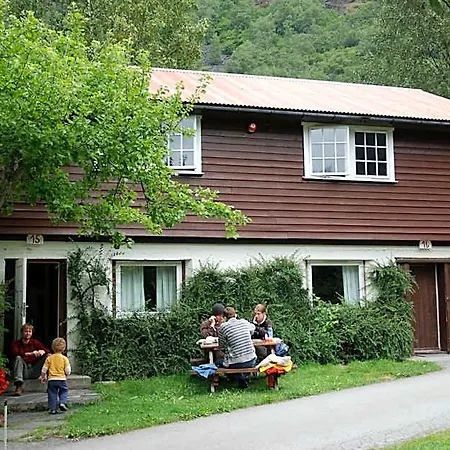 Vandrarhem & Flåm