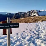 & 호스텔 *